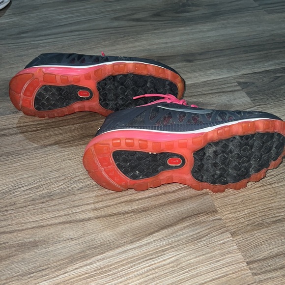 Nike AIRMAX FITSOLE2 Sneakers Size 7.5 Air Cushioning Support Black & Pink - Picture 3 of 3